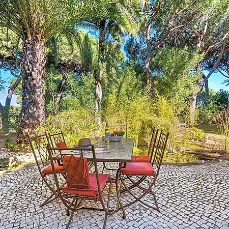 Sleeps 8 With Pool And Air Con Vilamoura