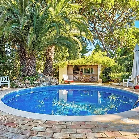Sleeps 8 With Pool And Air Con Vilamoura