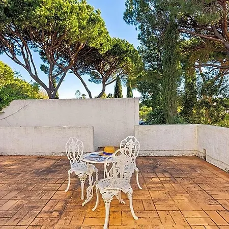 Sleeps 8 With Pool And Air Con Vilamoura