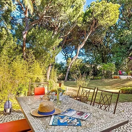 Sleeps 8 With Pool And Air Con Villa