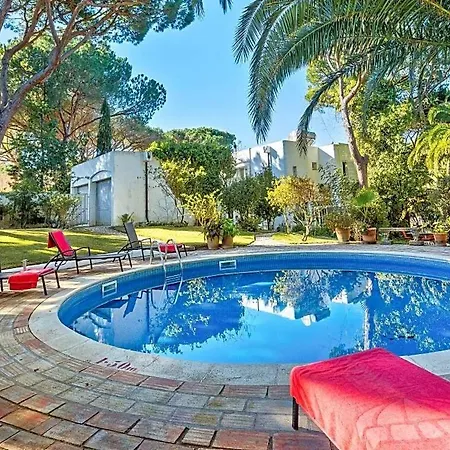 Sleeps 8 With Pool And Air Con 빌라 빌라모라