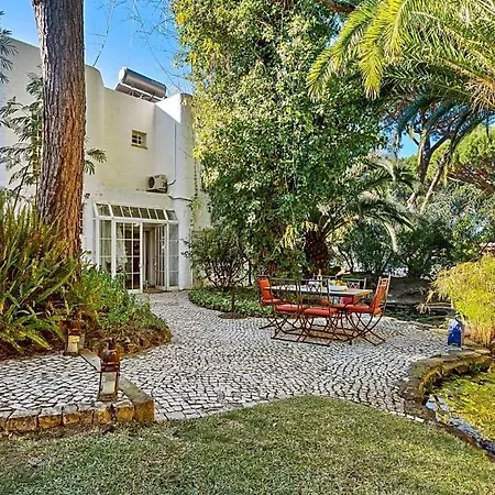 Sleeps 8 With Pool And Air Con Villa *